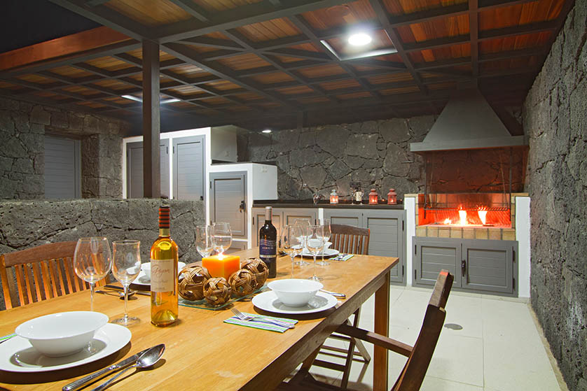 luxury villas lanzarote